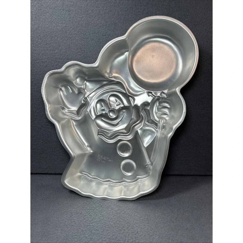 Vintage Wilton 1982 Circus Clown Cake Pan 502-3193 Retired w Instructions Insert